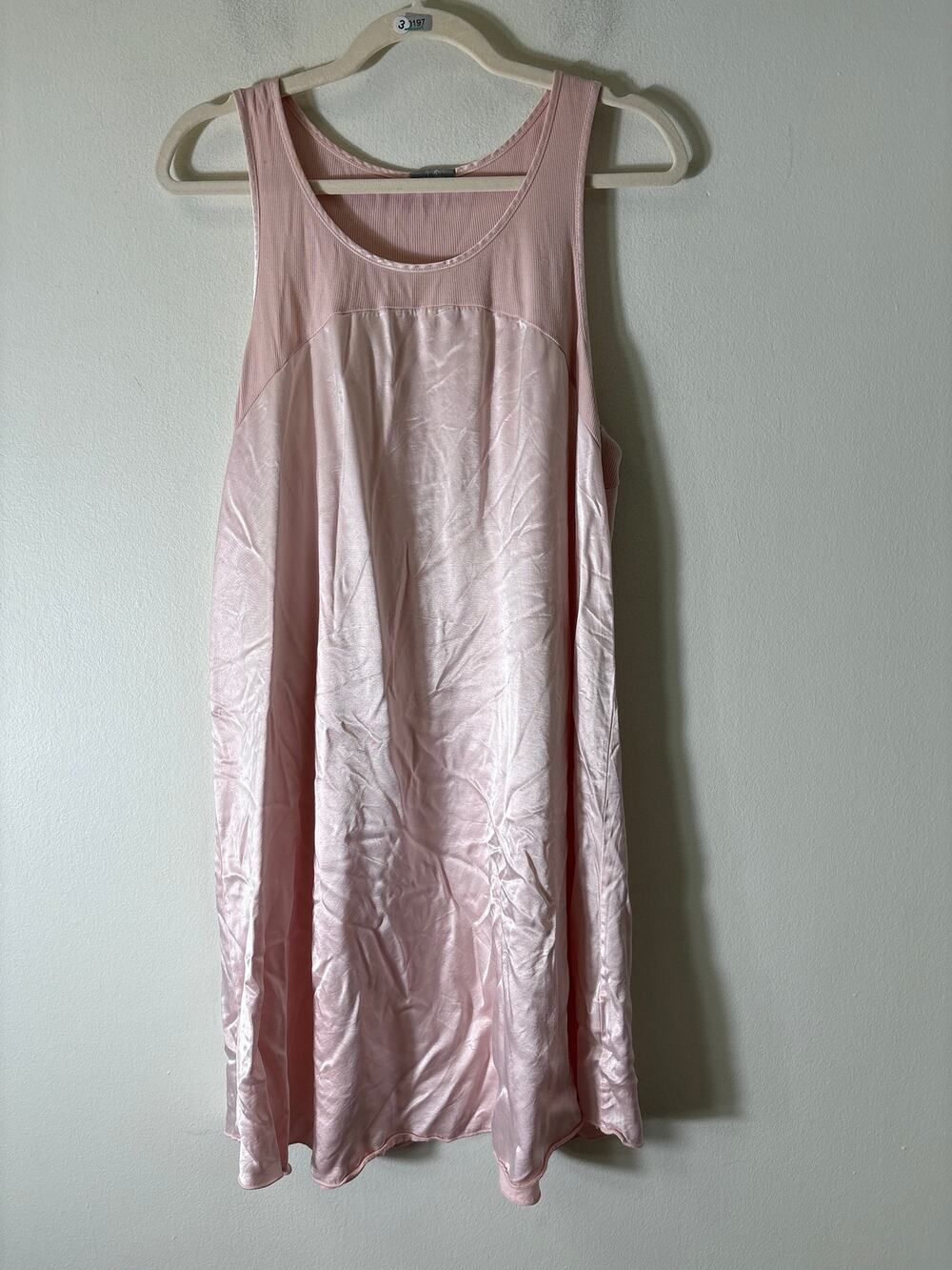 PJ Harlow Pale Pink Sleeveless Knee Length Satin Nightgown Sz M
